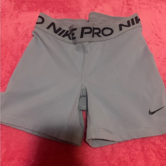 Nike pros - Picture 4 of 4